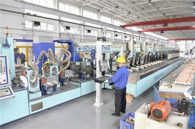 东方电机数字化车间通过验收，打造发电设备智能制造未来工厂